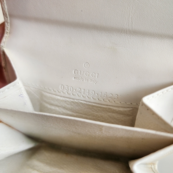 PC: Gucci EUC++ Blue Monogram Canvas & White Leather Flap Over Card Case (W123) - Picture 2 of 11